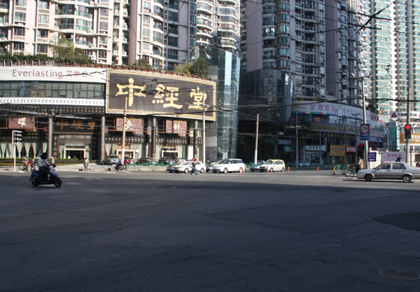 上海轨道交通13号线江宁路地铁站市政配套